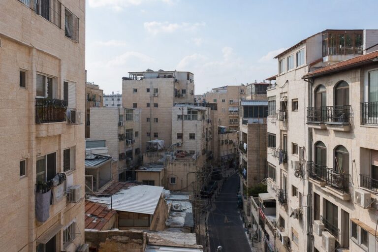 מנעולן בבני ברק – נוף Bnei Brak | המנעולן הצדיק